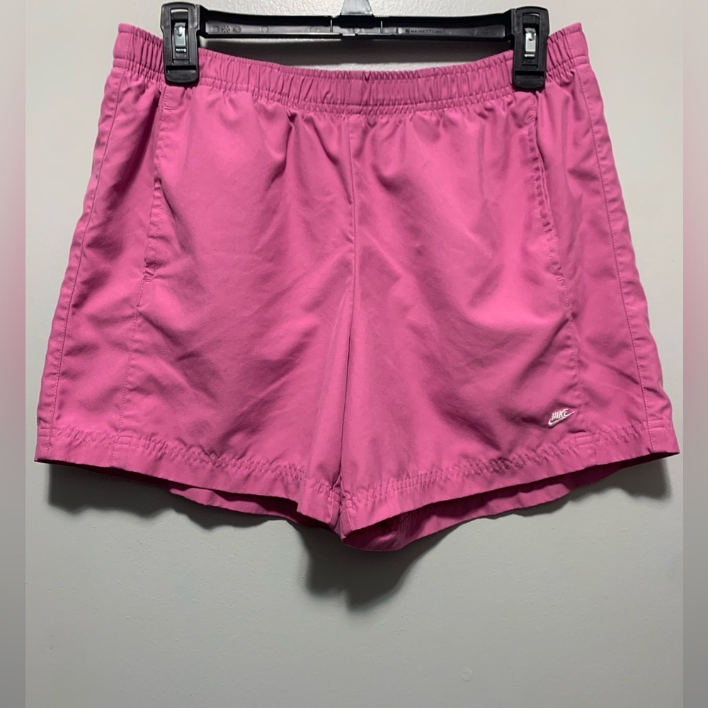 Women’s Nike Pink running shorts with pockets